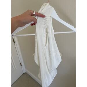 Pearl Sleeveless Front Cross Bodysuit